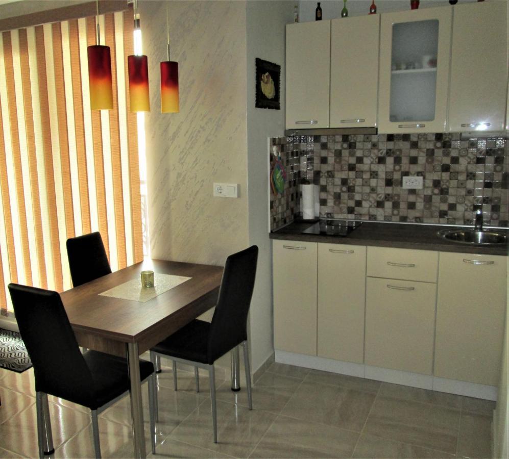Studio Emi Pomorie Ngoại thất bức ảnh