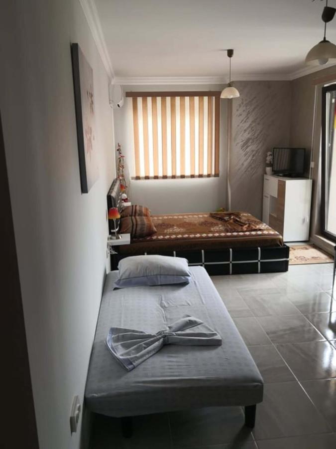 Studio Emi Pomorie Ngoại thất bức ảnh